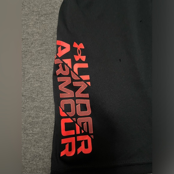 Under Armour youth shorts - Picture 4 of 4